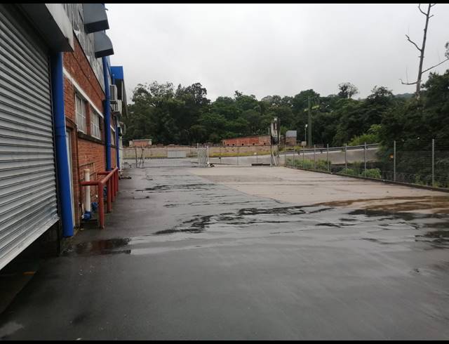 675M² WAREHOUSE TO LET IN NEW GERMANY